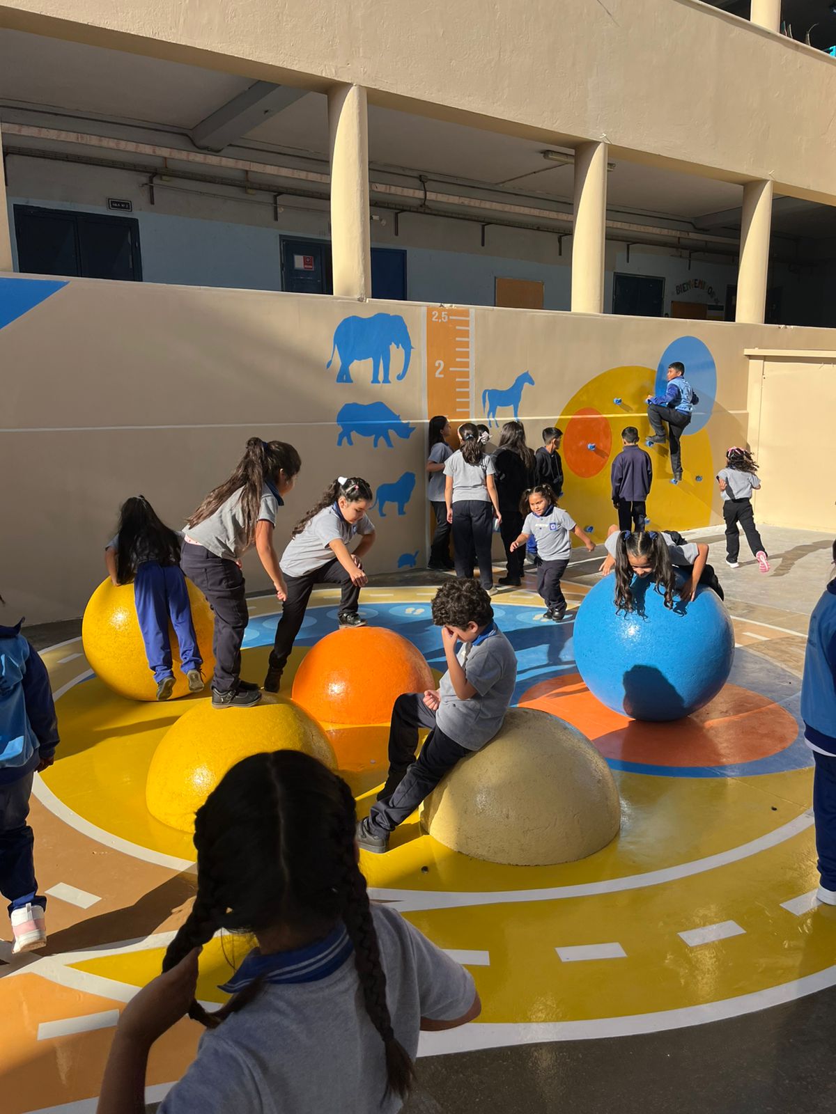 Esferas de Caucho Reciclado Para Plazas y Juegos Infantiles