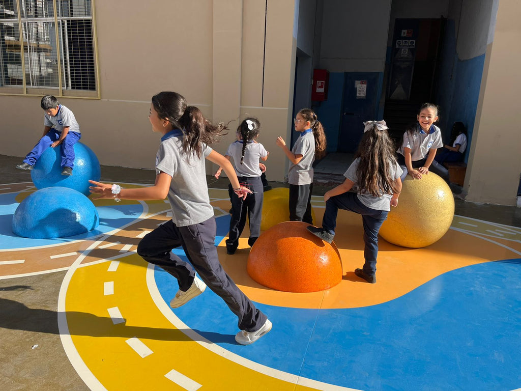 Esferas de Caucho Reciclado Para Plazas y Juegos Infantiles