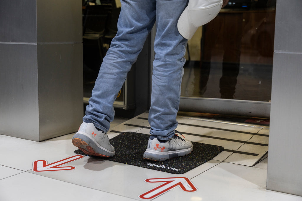 Limpia Pies Antideslizante "M"